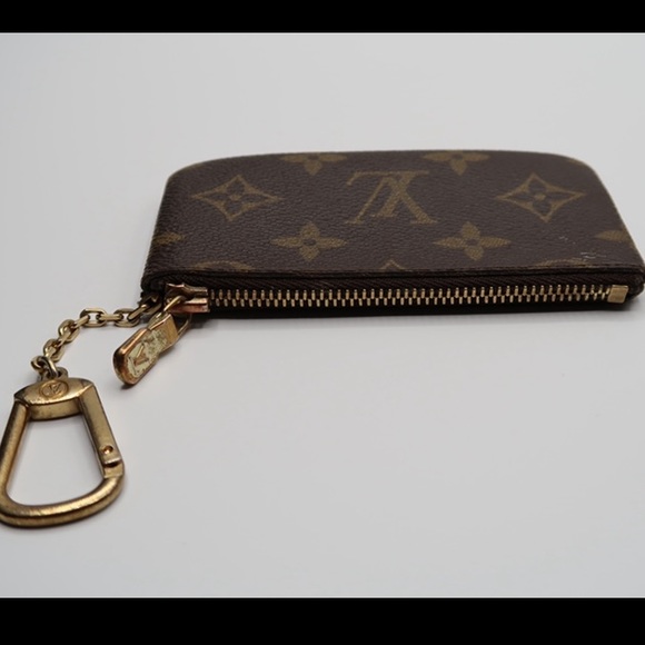 ♥️SOLD♥️Louis Vuitton Monogram Key Pouch - Picture 5 of 7